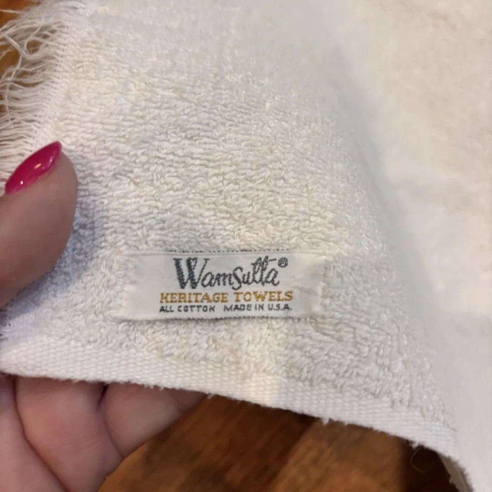 VTG Wamsutta‎ Heritage Bath Towels Set 2 White Gold Fringe MCM Hollywood Regency